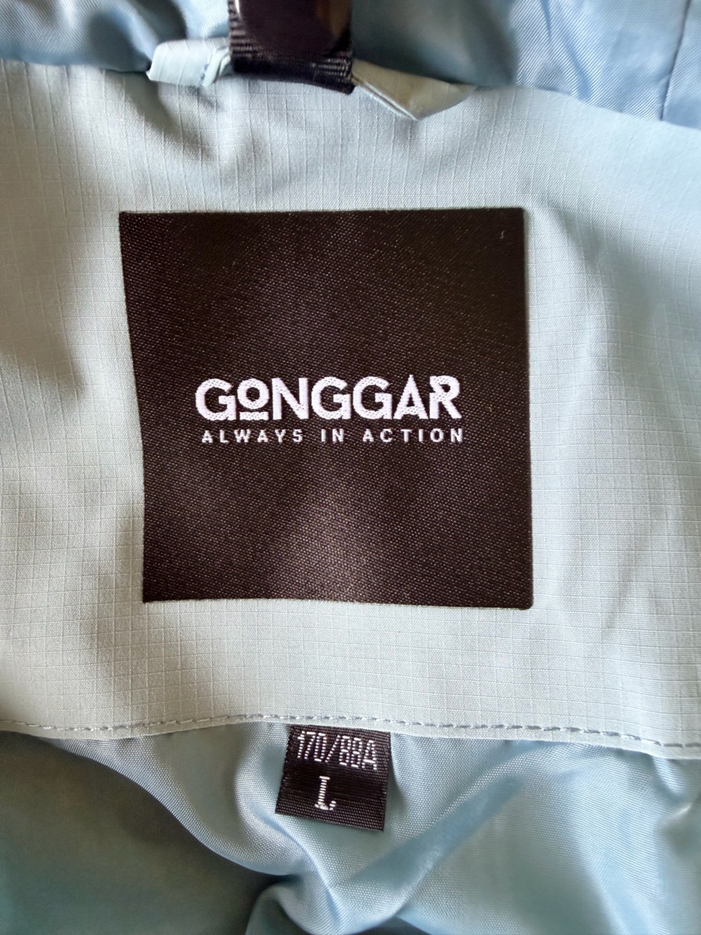 GONGGAR AshNest - Unisex Windproof & Waterproof Hard Shell Jacket in Sky Blue - Picture 11 of 14